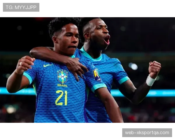 恩德里克与维尼修斯：巴西天才生涯路径对比分析